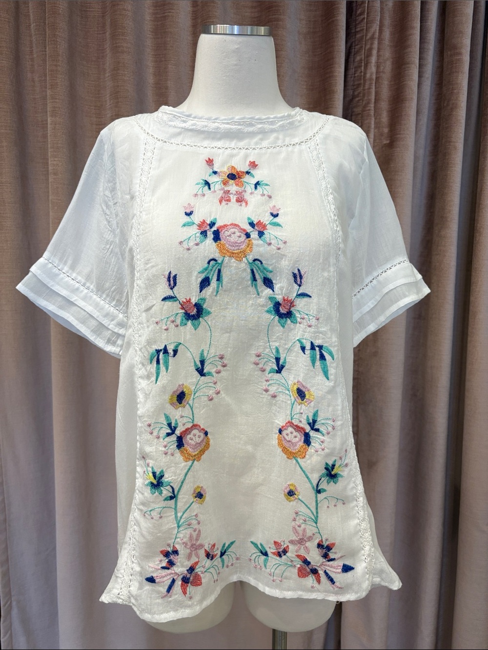 Umgee White Embroidered Floral Short-Sleeve Blouse